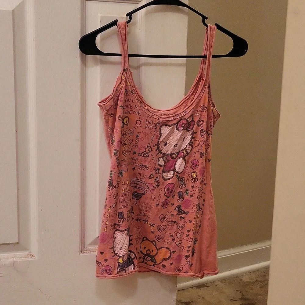Adorable Hello Kitty Tank - Picture 1 of 2